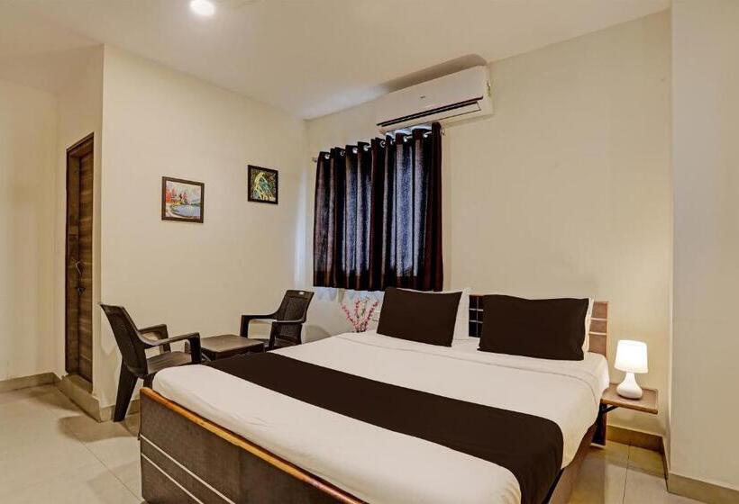 Hotel Super Capital O Saharsh Grand Near Shilparamam