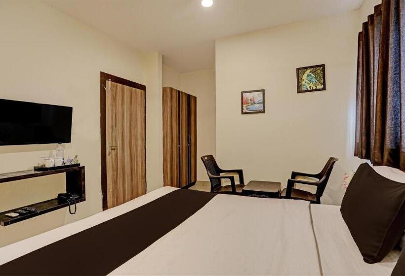 Hotel Super Capital O Saharsh Grand Near Shilparamam