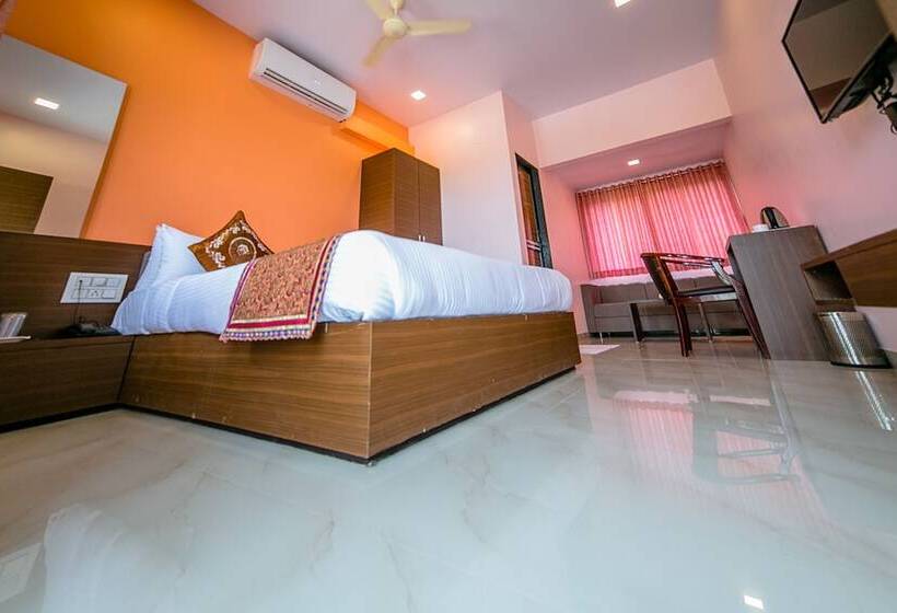 منتجع Rnb Select Saanvi