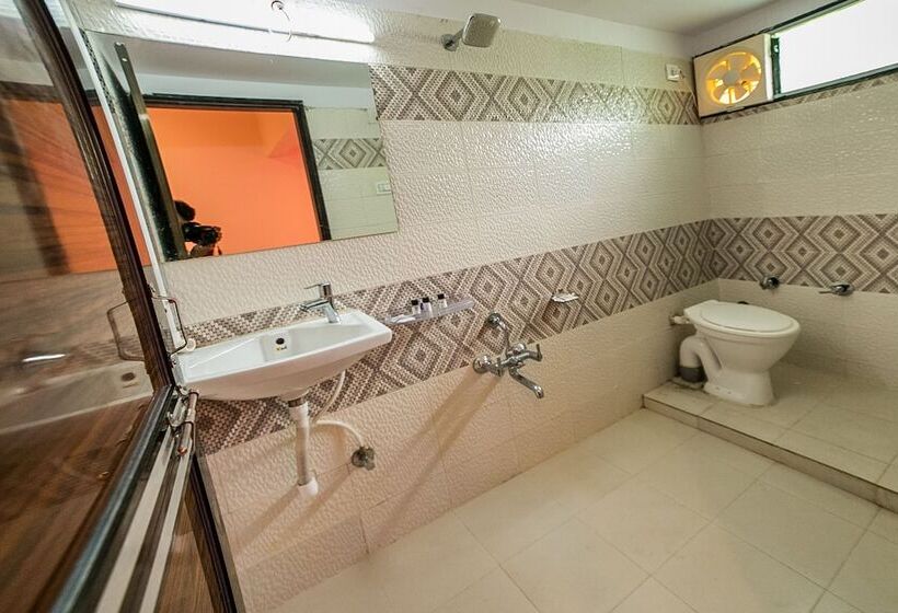 منتجع Rnb Select Saanvi