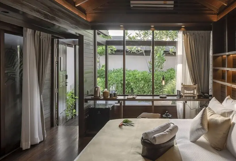 The Spa Resorts Lamai Beach