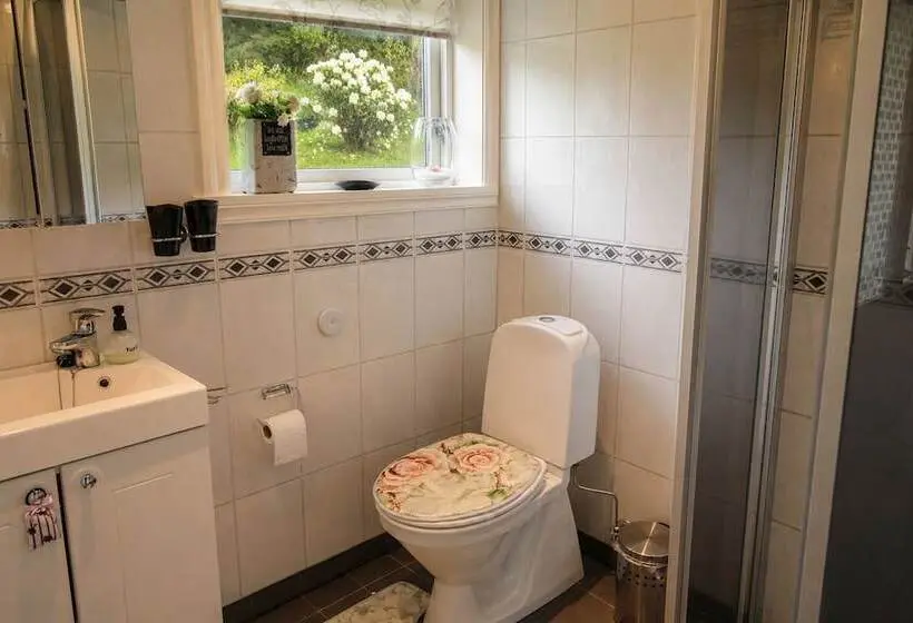 Aamiaismajoitus (B&B) Casa Hauge Bnb