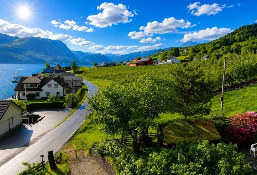 Aamiaismajoitus (B&B) Casa Hauge Bnb