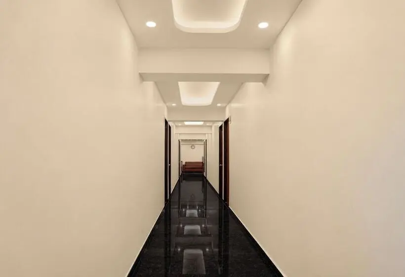 Fabhotel Sb Palace