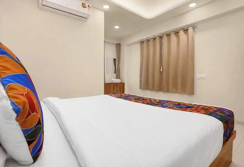 Fabhotel Sb Palace