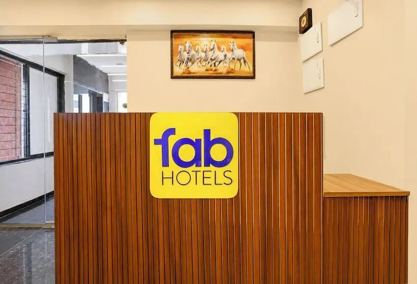 Fabhotel Sb Palace