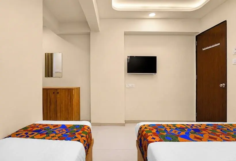 Fabhotel Sb Palace