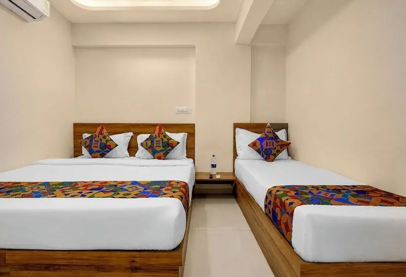 Fabhotel Sb Palace