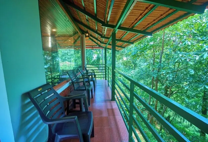 ホテル Celestial Heights Coorg By Voye Homes