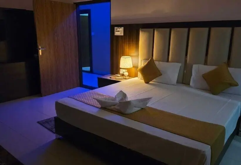 ホテル Jhilmil Jungle Resort
