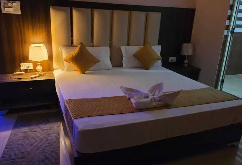 ホテル Jhilmil Jungle Resort