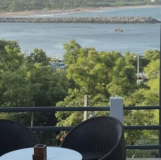 Hotelli Rest House Hambantota