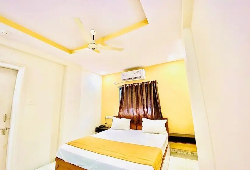 هتل Sarovar Inn