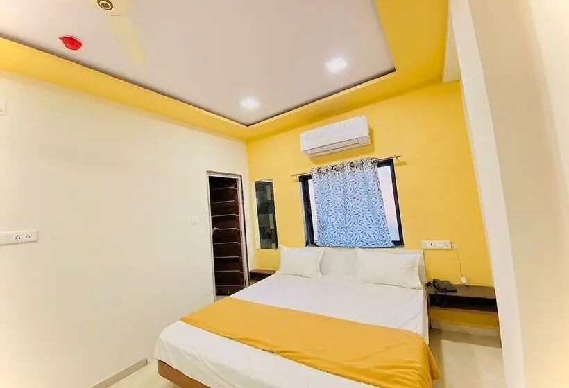 هتل Sarovar Inn