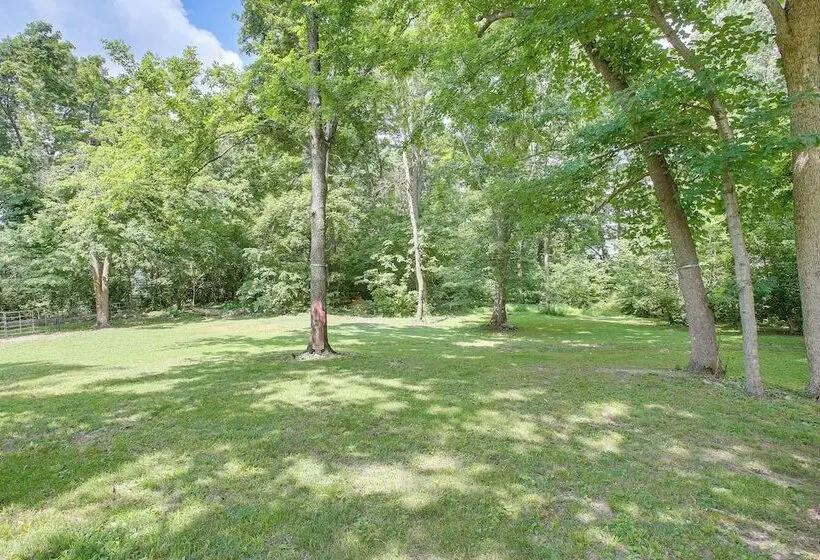 Peaceful Cabin Between Nashville & Bowling Green!