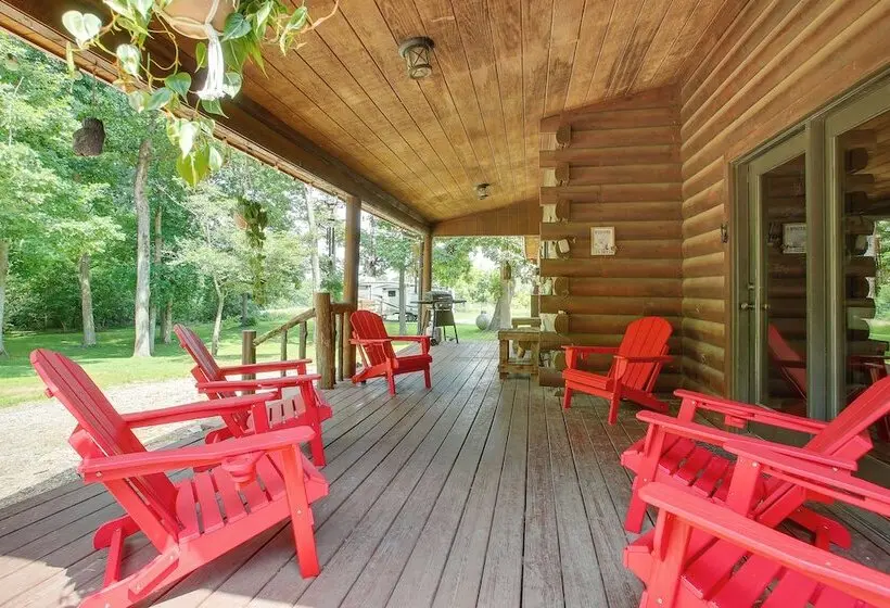 Peaceful Cabin Between Nashville & Bowling Green!