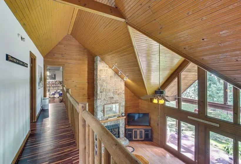 Peaceful Cabin Between Nashville & Bowling Green!