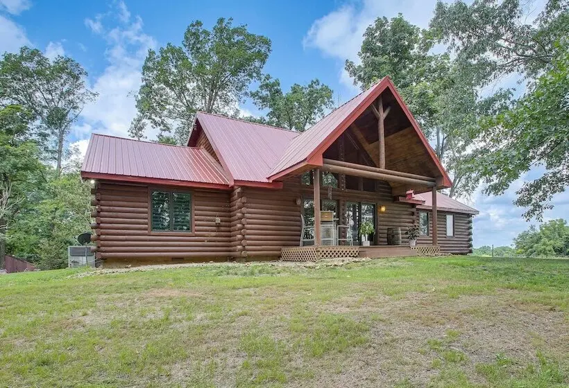 Peaceful Cabin Between Nashville & Bowling Green!