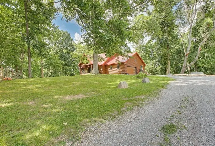 Peaceful Cabin Between Nashville & Bowling Green!