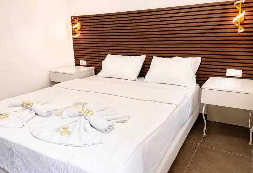 Velora Beach Otel