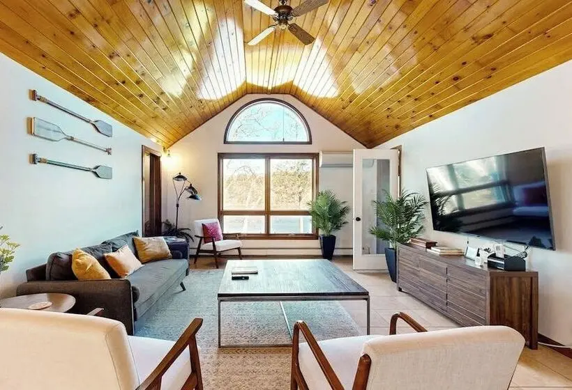Gorgeous Waterfront Home On Westport Island With 2 Sunrooms