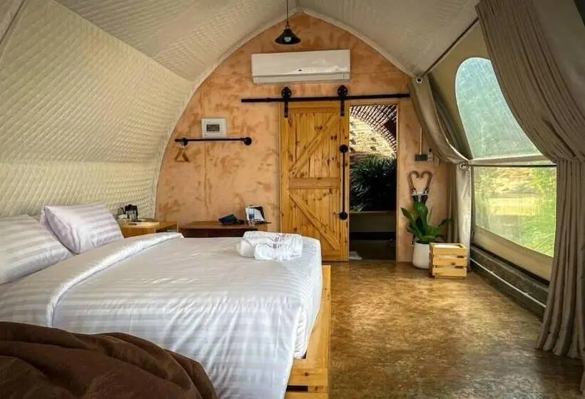 Hotelli La Levée Resort