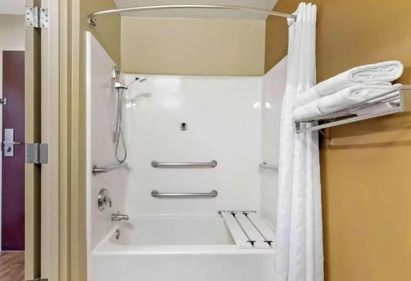 Motel 6 Suites Buffalo Amherst, Ny