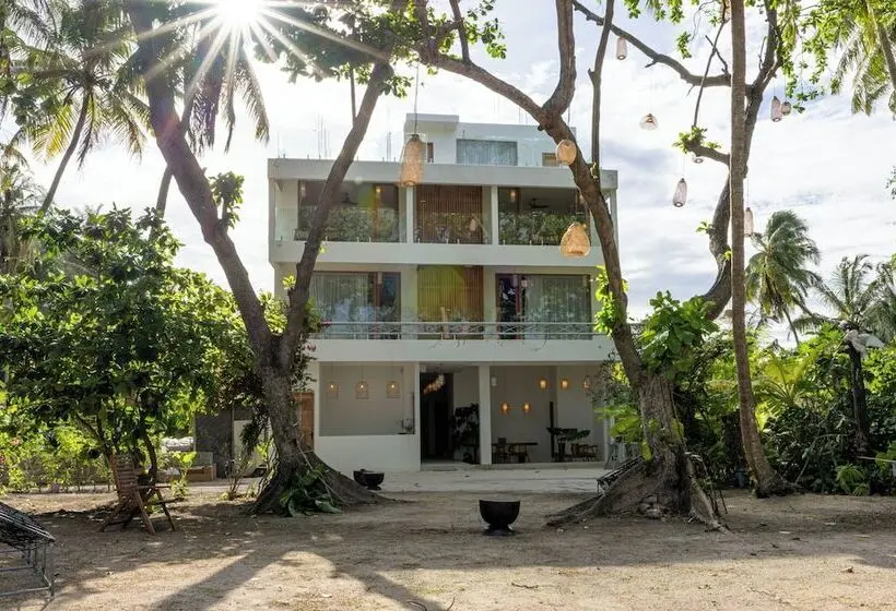پانسیون Odi Beachfront