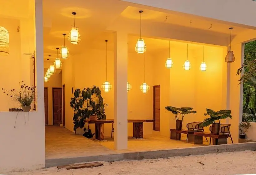 پانسیون Odi Beachfront
