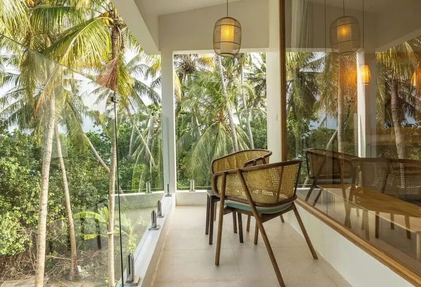 پانسیون Odi Beachfront