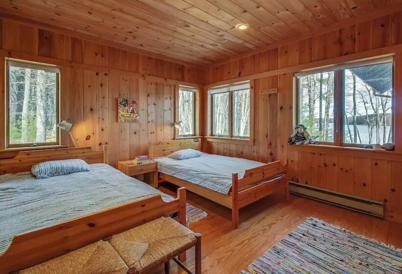 Private Waterfront Home With Large Deck & Deep Water Dock