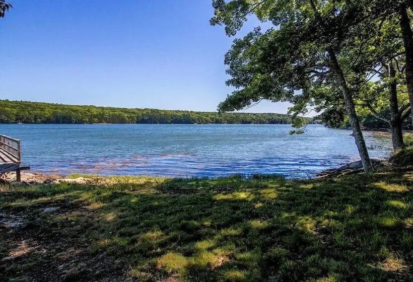 Private Waterfront Home With Large Deck & Deep Water Dock