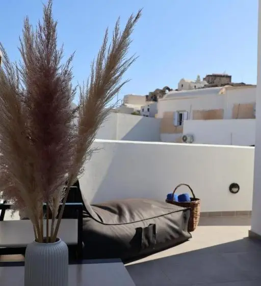 ホテル Alafropetra Luxury Suites