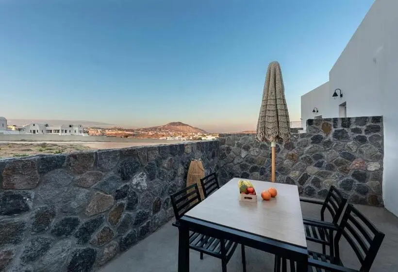 ホテル Alafropetra Luxury Suites