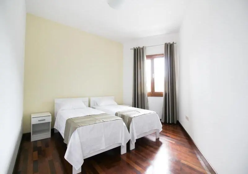 هتل Apartmani Svetionik