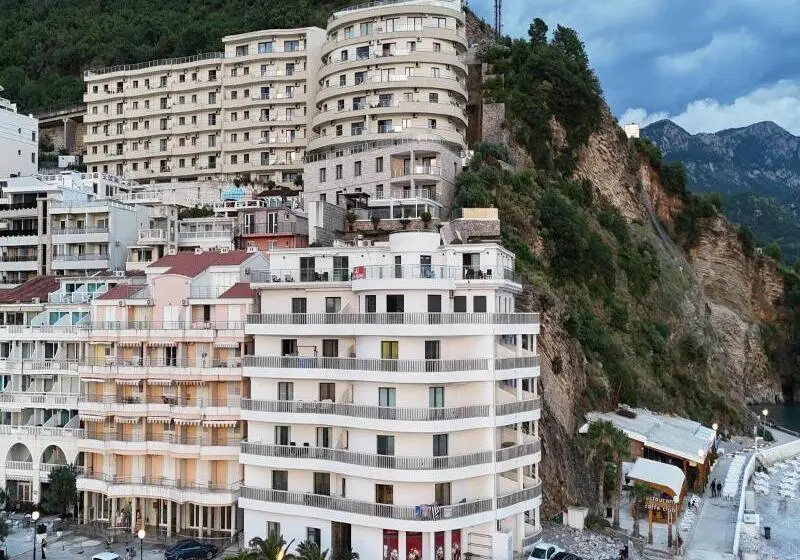 هتل Apartmani Svetionik