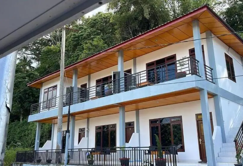 ホテル Matraville Home Stay Lake Toba