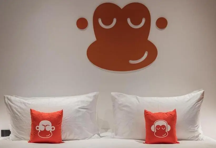 Blu Monkey Hub And Hotel Bangsaen