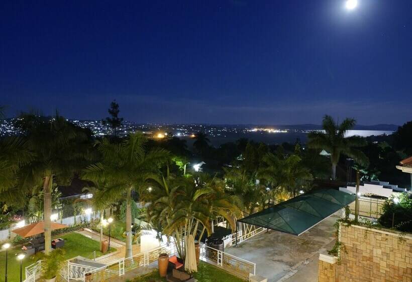 هتل Ivory Castle Limited