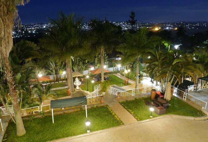 هتل Ivory Castle Limited