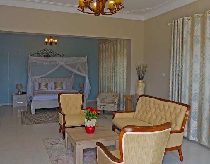 هتل Ivory Castle Limited