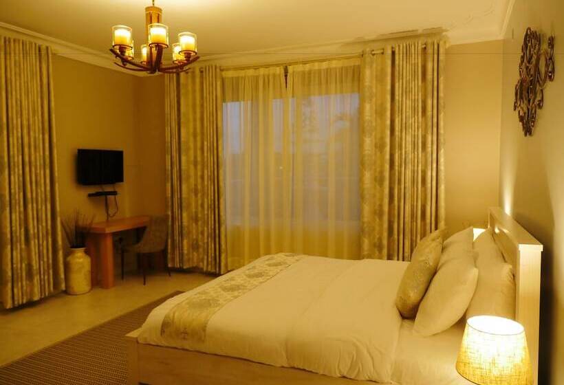 هتل Ivory Castle Limited