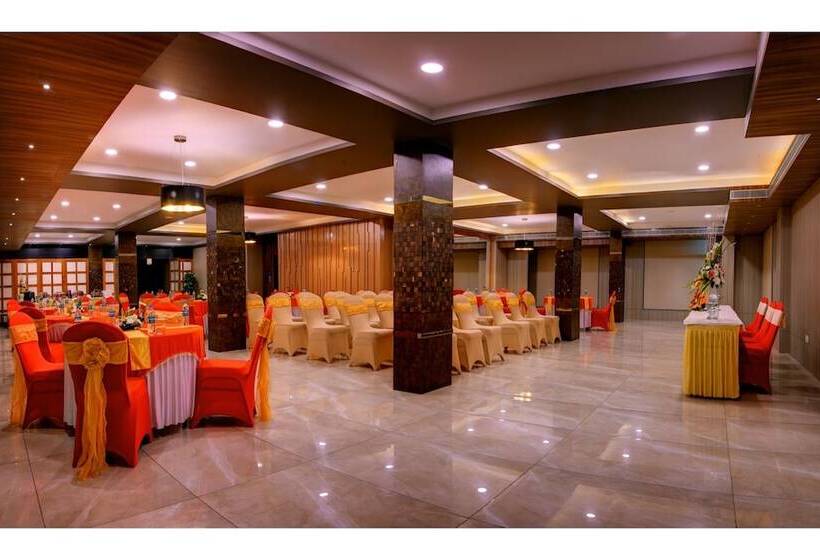 Udaan Clover Hotel Banquet & Spa