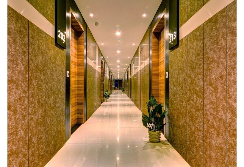 Udaan Clover Hotel Banquet & Spa