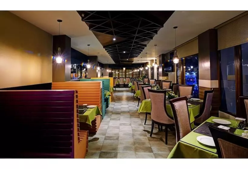 Udaan Clover Hotel Banquet & Spa