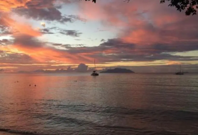 پانسیون Beau Vallon Bungalows
