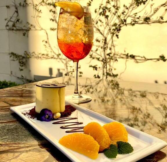 Carat Apart Boutique