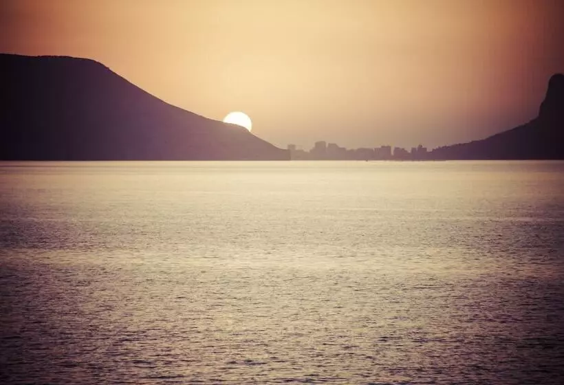 Hotelli Gran H La Marina