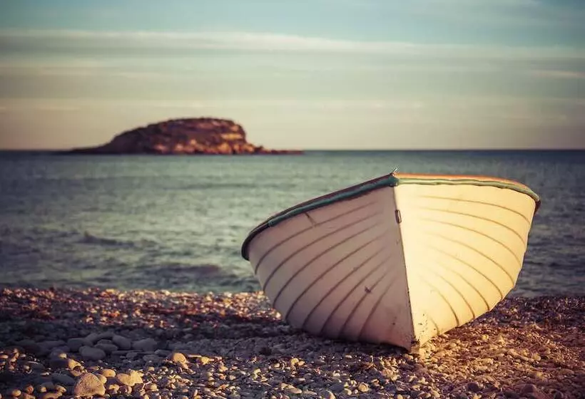 Hotelli Gran H La Marina