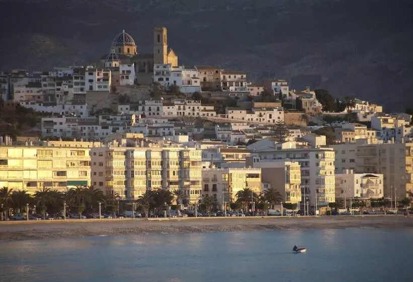 Hotelli Gran H La Marina